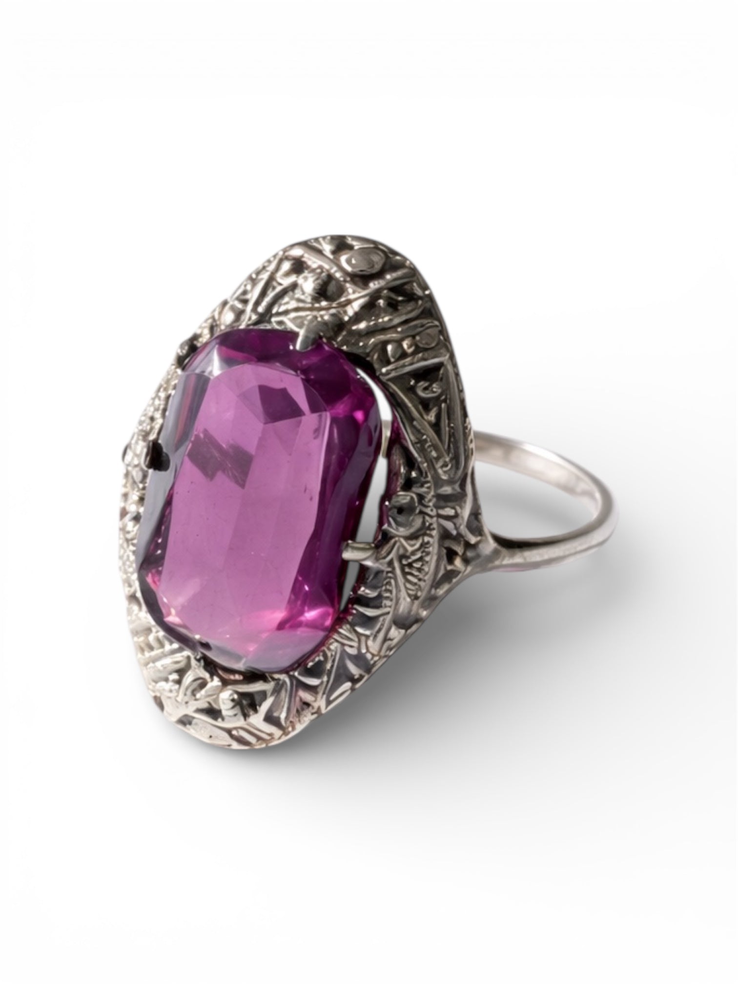 Vintage ring i sølv stor lilla stein – antikk stil